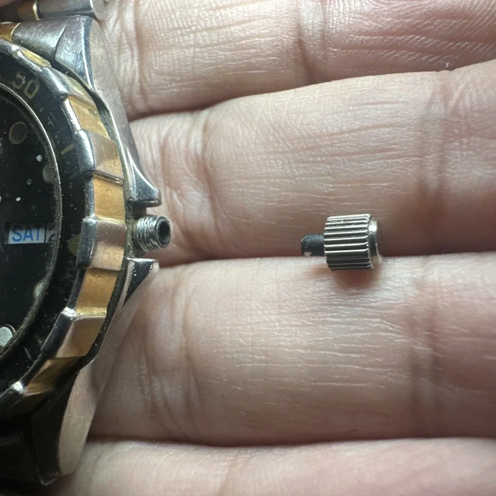 Works Seiko Sports 100 8123-7199 Two Tone Day Date Diver Style Men's Watch READ!